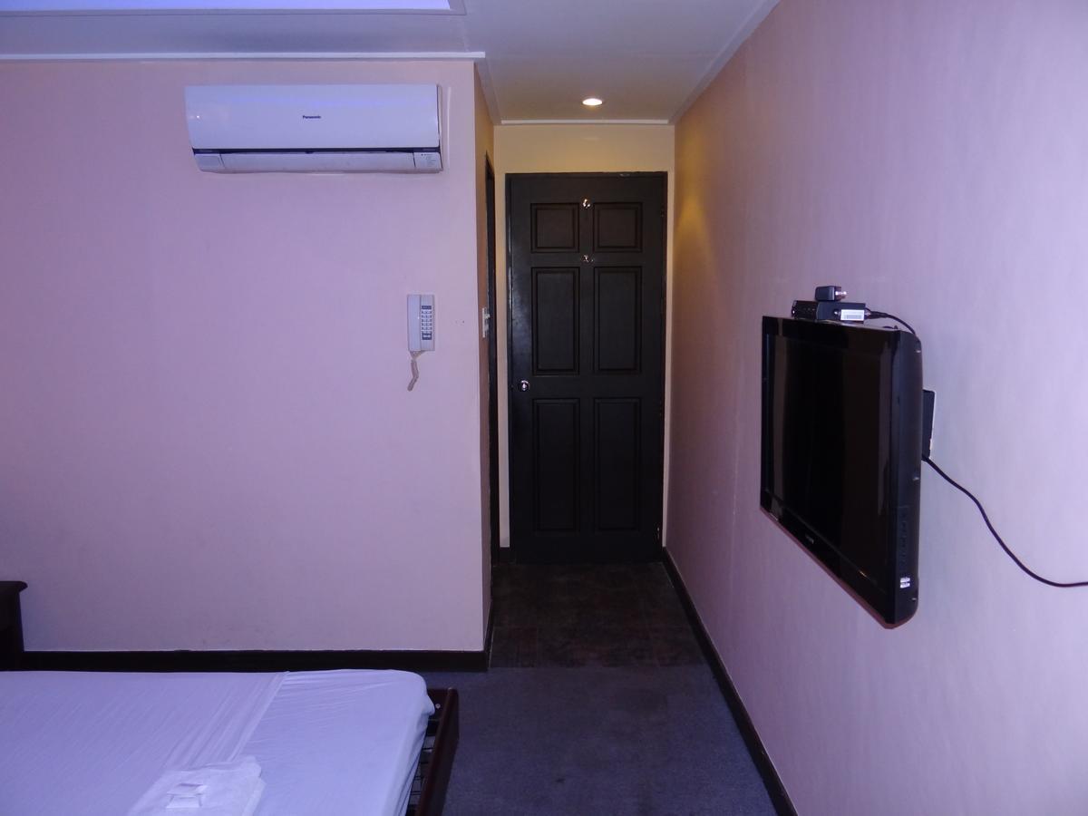 Elegance Guesthouse Pasay Extérieur photo